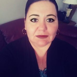 Meet your Posher, Esther